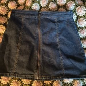 Jean zip up skirt large